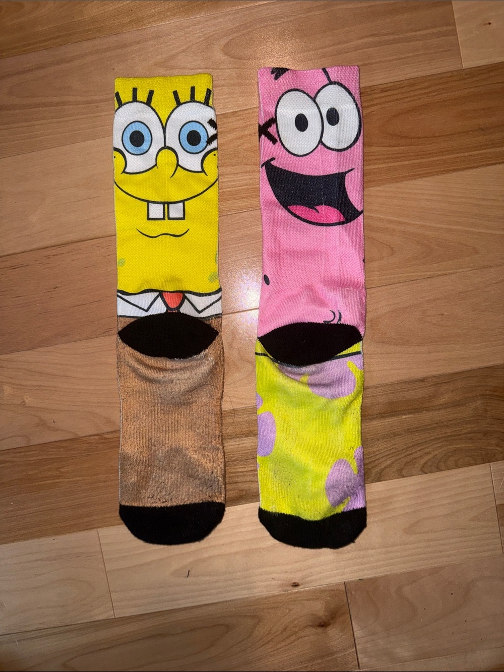SpongeBob & Patrick Character Crew Socks - Yellow & Pink - Picture 2 of 2